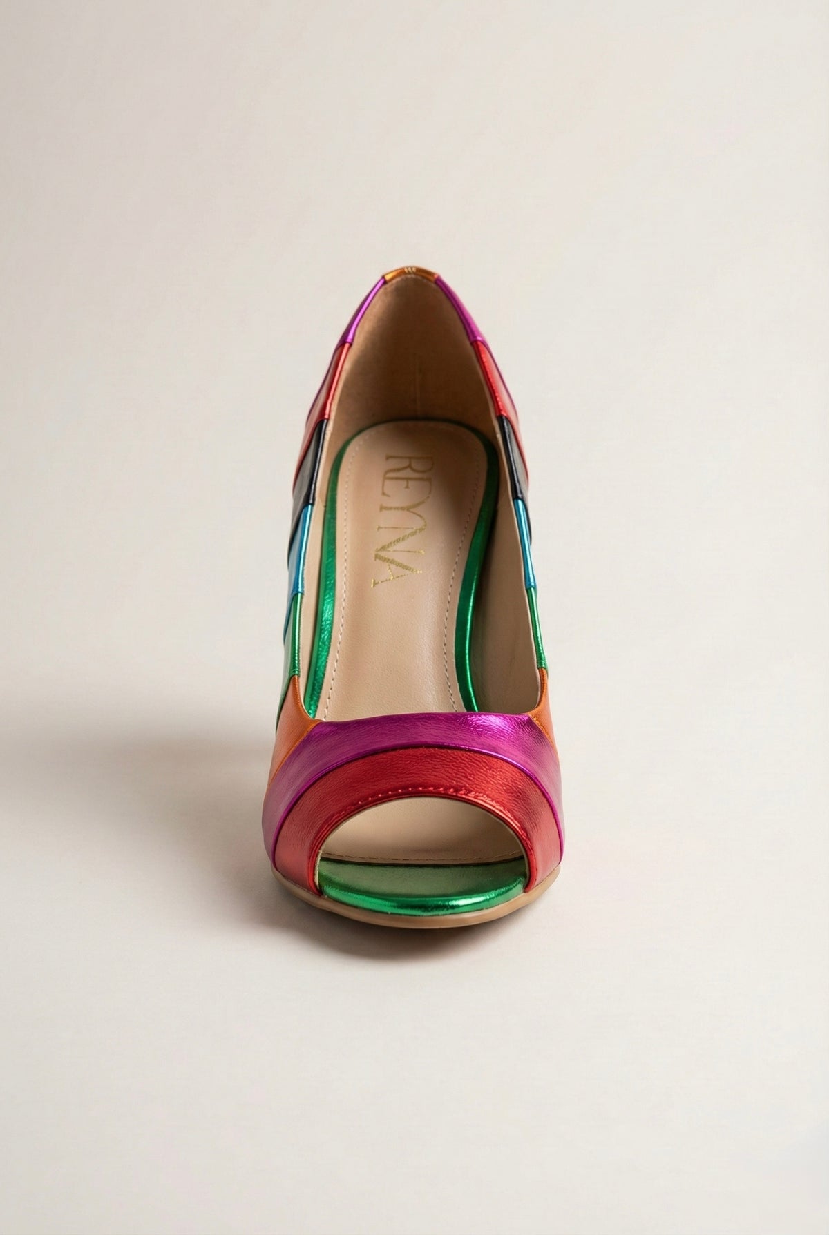 Prism Queen Closed Pump