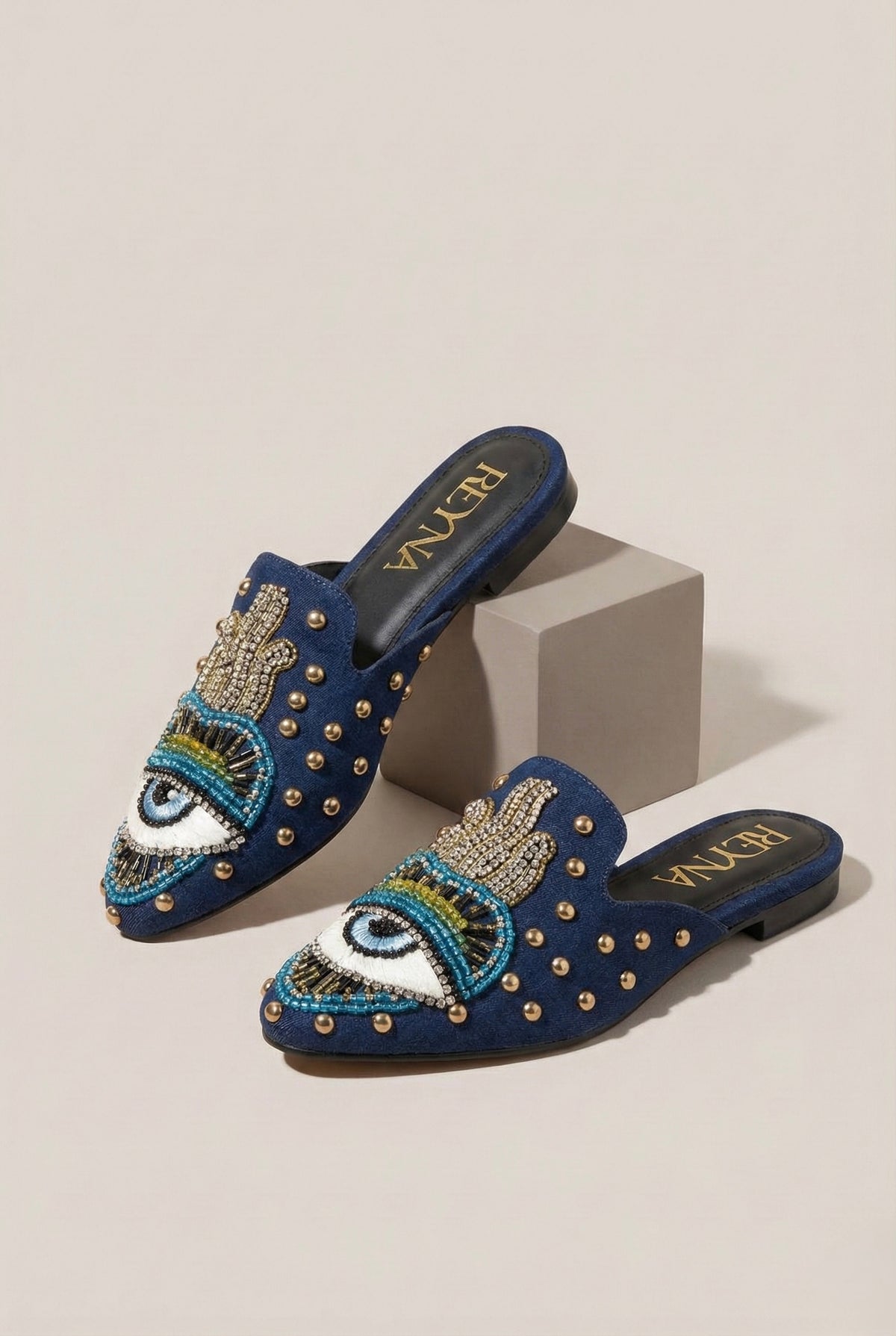 Retro Boheme Embroidered Mule
