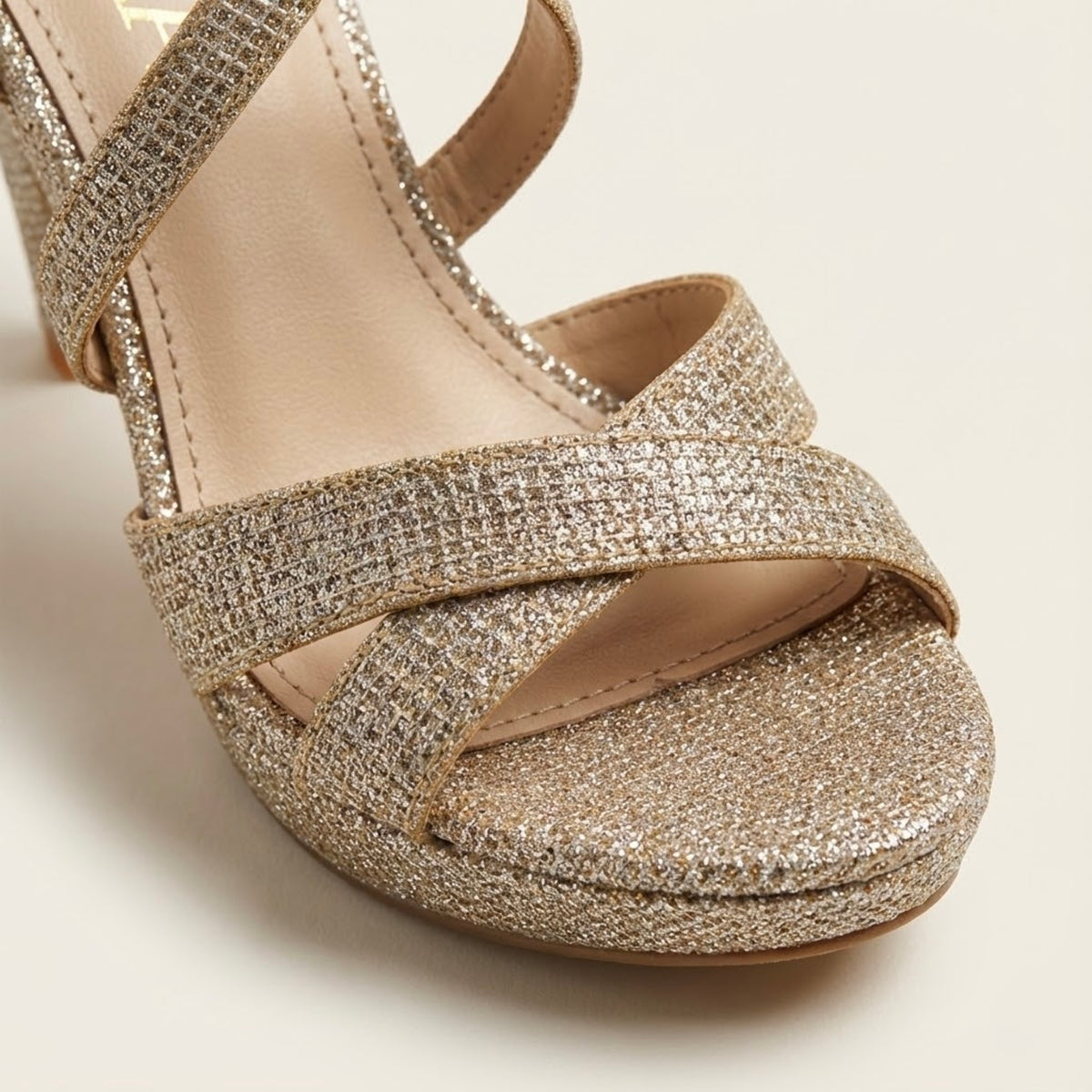 Luxe Criss-Cross Platform