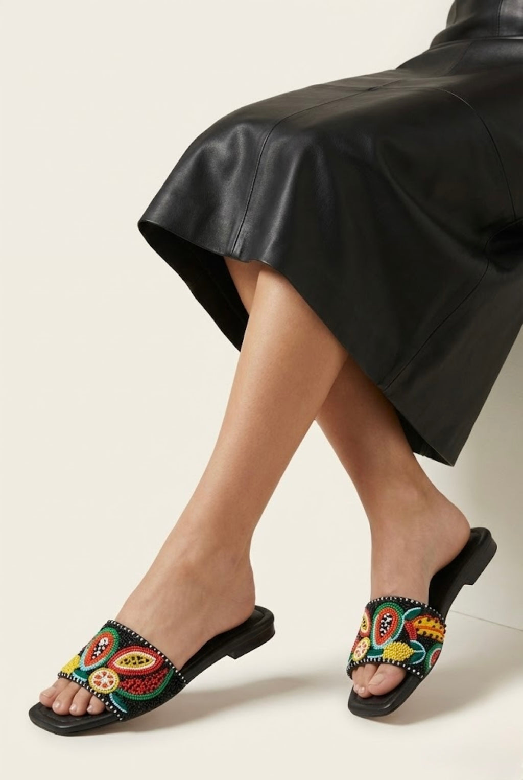 City to Beach Embroidered Slide