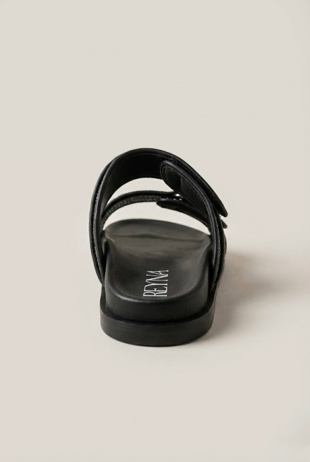 Mesh Slide with Signature Piping