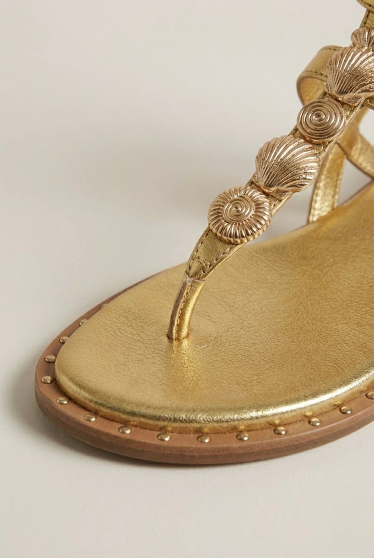 Capri Toe Post Sandal