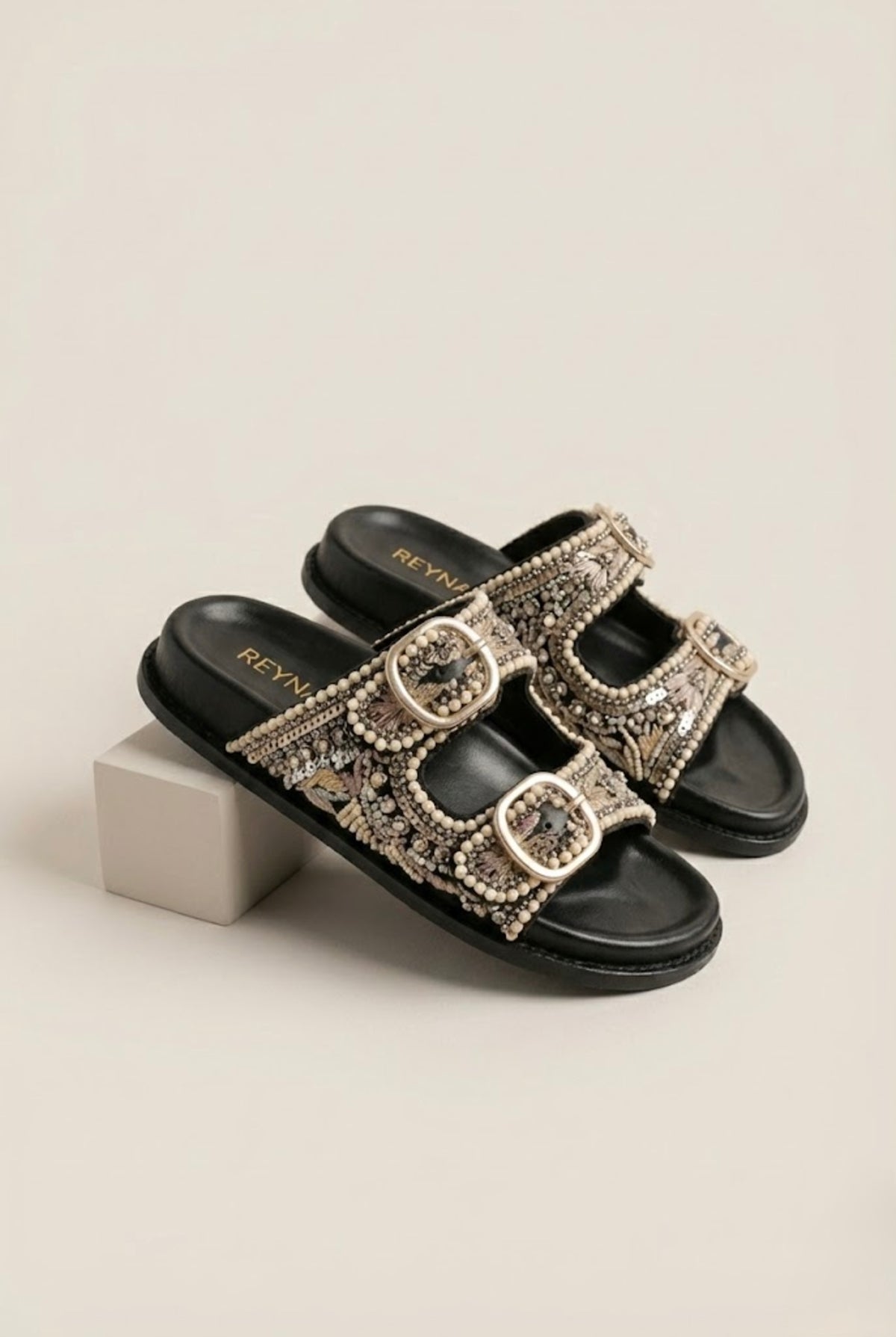 Imperial Embroidered Footbed