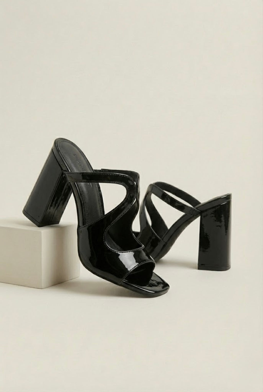 Patent Cross Mule