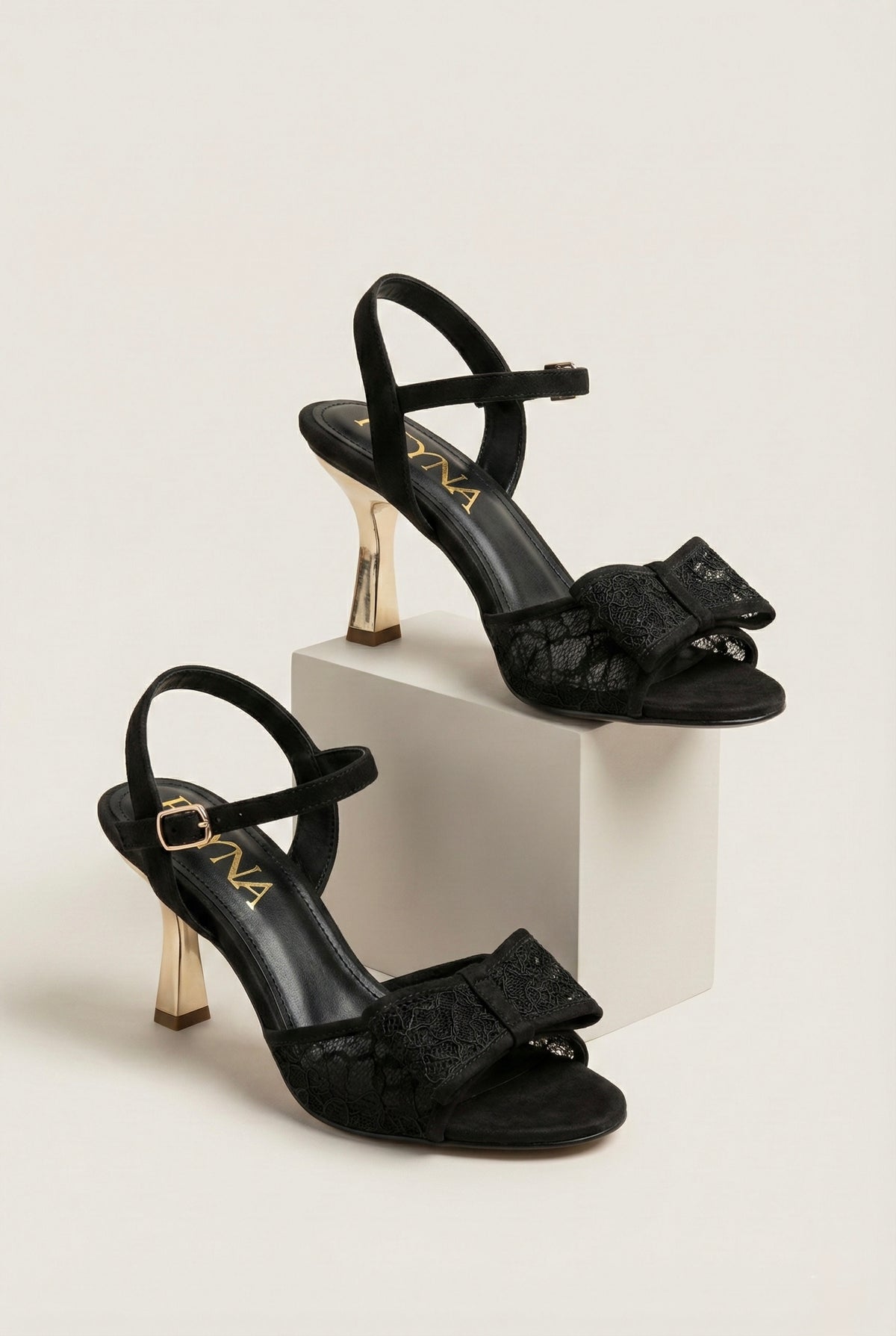 Lace Noir Sandal